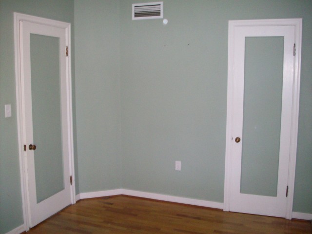 Click to see next photo